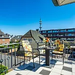 Elaine, App 23 Westerland